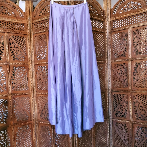 Gorgeous Express Floor Length Skirt! Size 7/8 - Picture 5 of 8